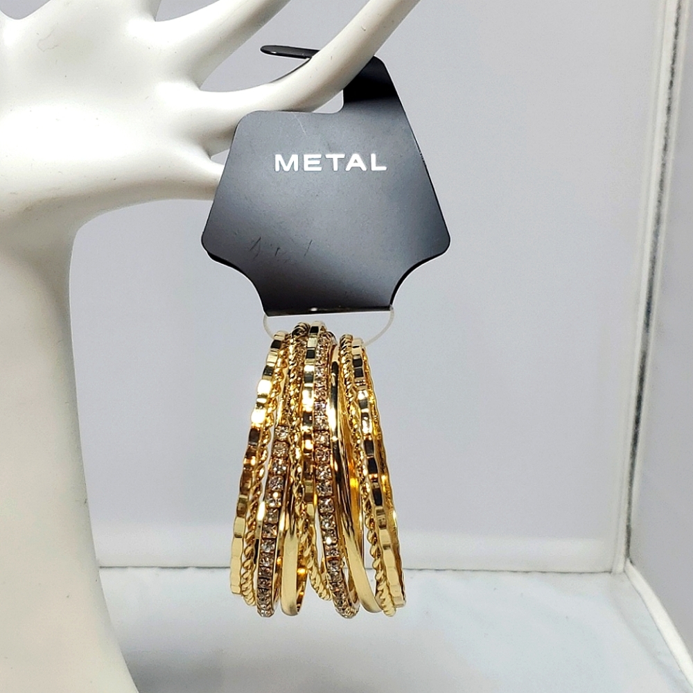 Kohl's 10pc gold bracelet set